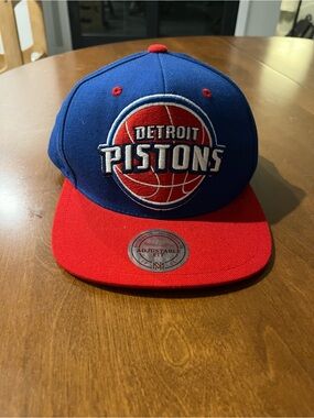 Detroit Pistons NBA SnapBack Blue and Red Mitchell & Ness Hat